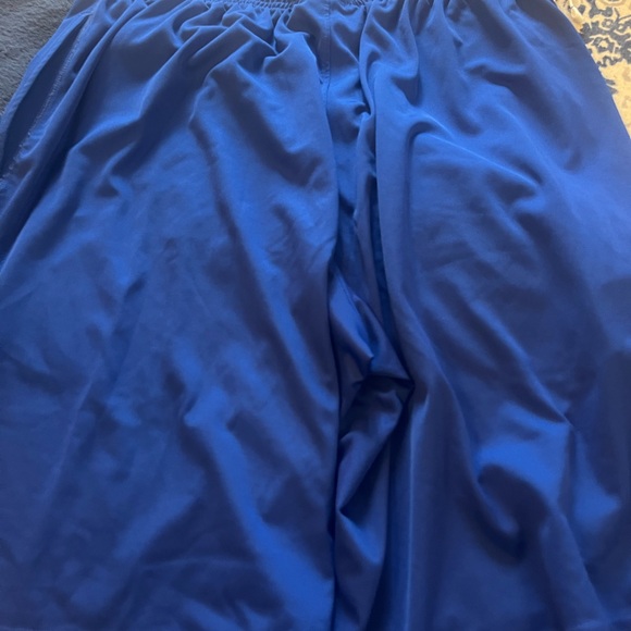 Two New Under Aamour Men’s M Shorts blue and light Blue. You get both pairs! - Picture 4 of 10